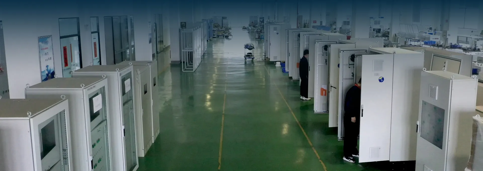 Proteja sus sistemas eléctricos y de automatización, garantizando un funcionamiento seguro, estable y confiable en todo momento