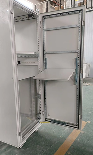 Gabinete de servidores de red para instalación en piso